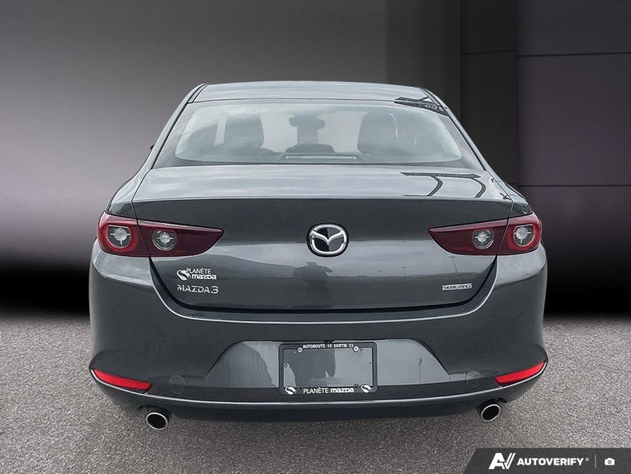 Mazda Mazda3 2023 2023 Gris