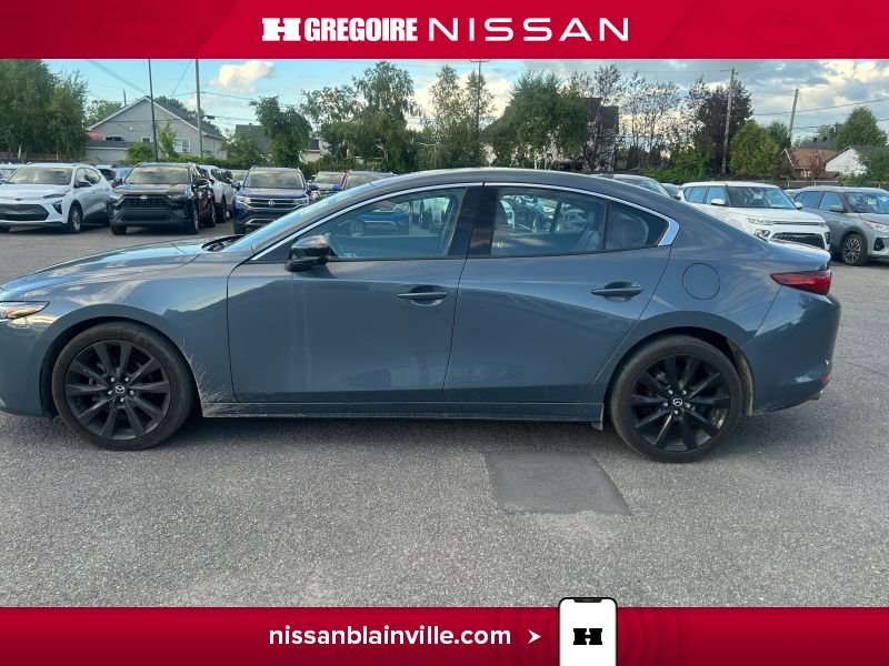 2022 Mazda 3 Grey Laval - photo #15