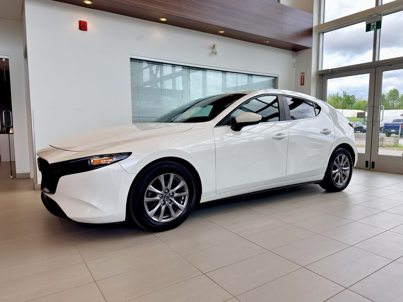 Mazda Mazda3 Sport 2022 Blanc Notre-Dame-des-Prairies - photo #3