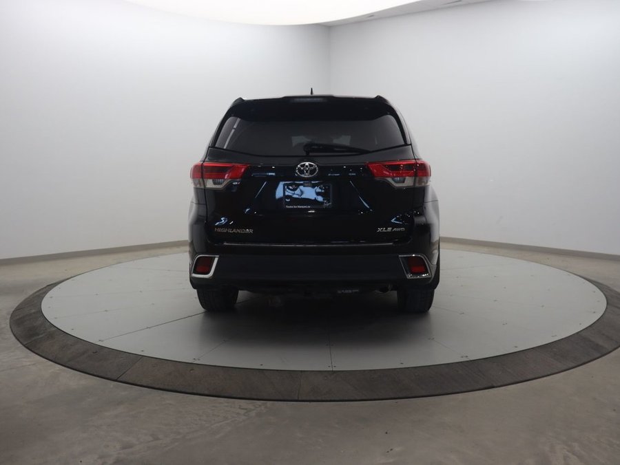 2017 Toyota Highlander 2017 Black