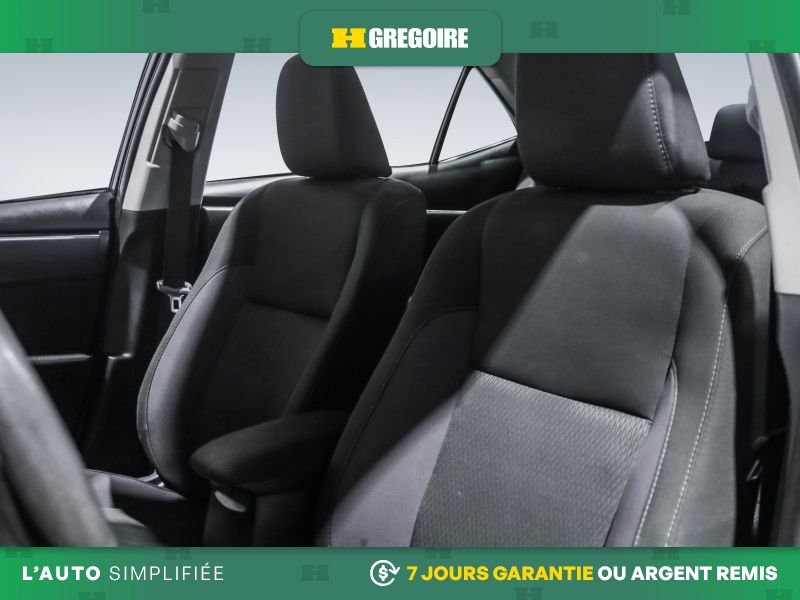 2019 Toyota Corolla Blue Blainville - photo #15