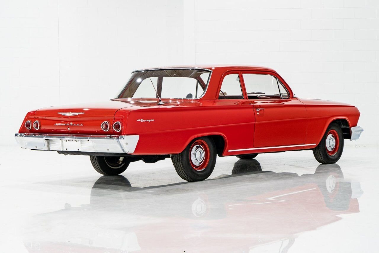 Chevrolet Biscayne Unrestored nearly all original parts 1962 Rouge Montréal - photo #44
