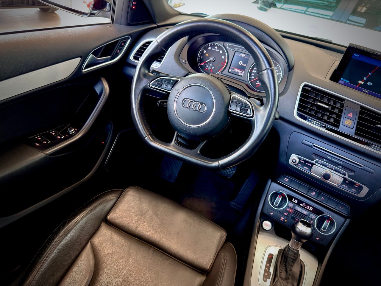 Audi Q3 2016 Noir Notre-Dame-des-Prairies - photo #17