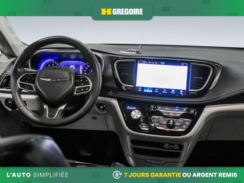 Chrysler Pacifica 2023 Blanc Laval - photo #18