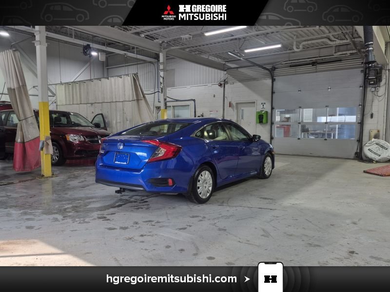 Honda Civic 2018 Bleu Blainville - photo #8