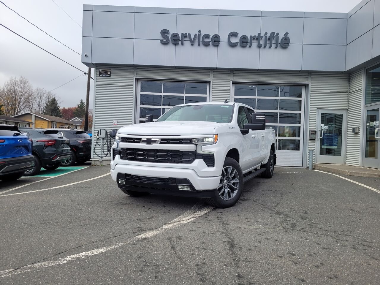 2026 Chevrolet Silverado 1500 RST cabine multiplace 4RM 157 po SUMMIT WHITE Thetford Mines - photo #0