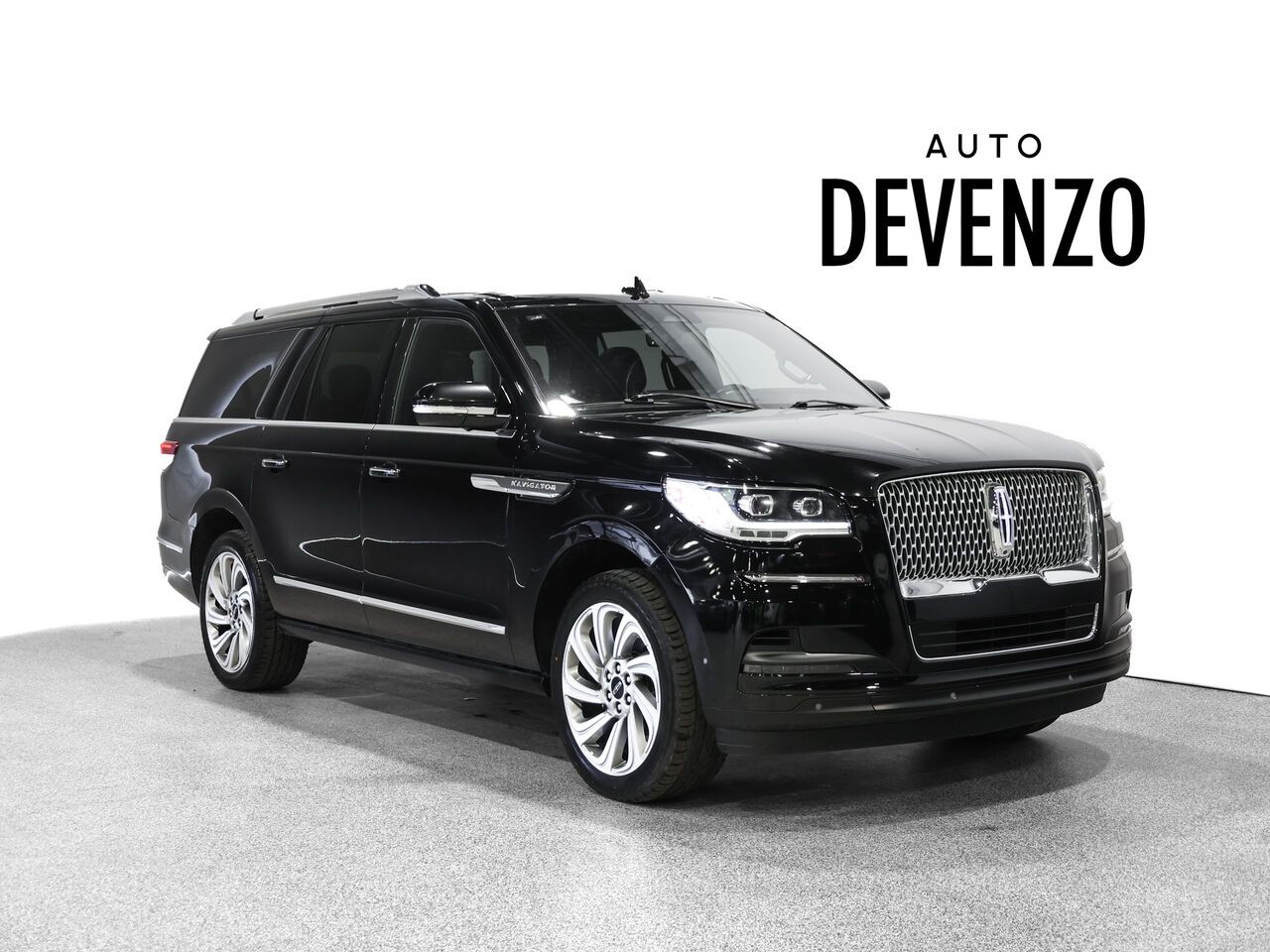 Black 2023 Lincoln Navigator SUV / Crossover Four-Wheel Drive Automatic