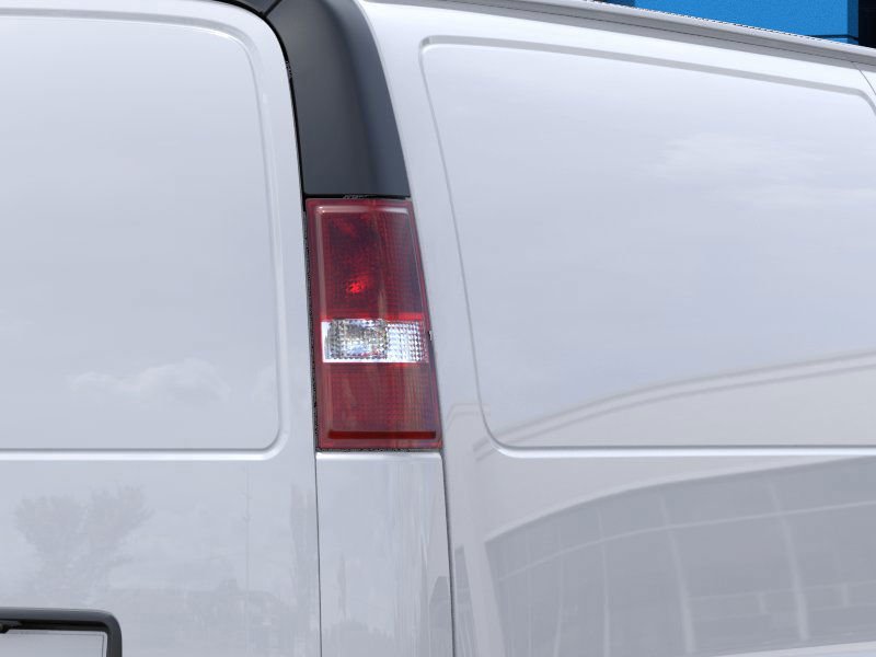 CHEVROLET FOURGONNETTE EXPRESS UTILITAIRE Traction arrière 2500 155 po 2025 Blanc Sherbrooke - photo #10
