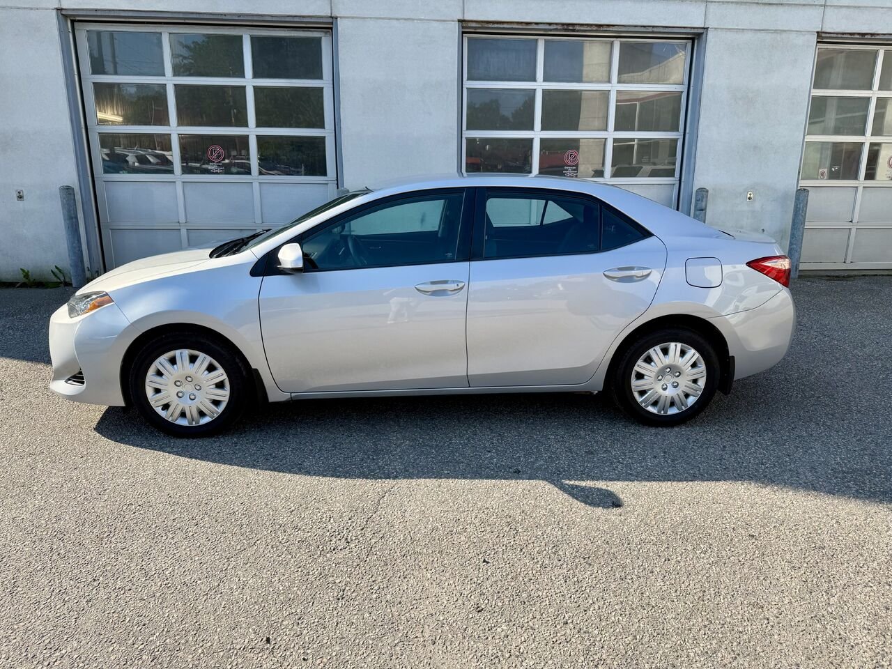 Toyota Corolla 2017 Gris Mont-Laurier - photo #11