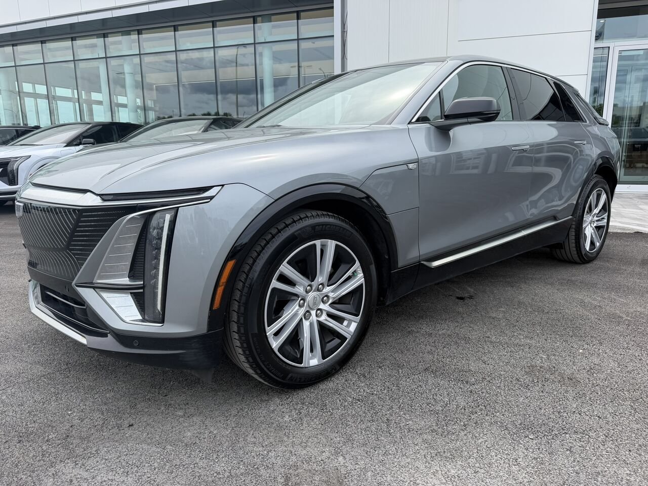 2024 Cadillac LYRIQ Tech AWD FINANCEMENT À PARTIR 0.99% Grey Laval - photo #1