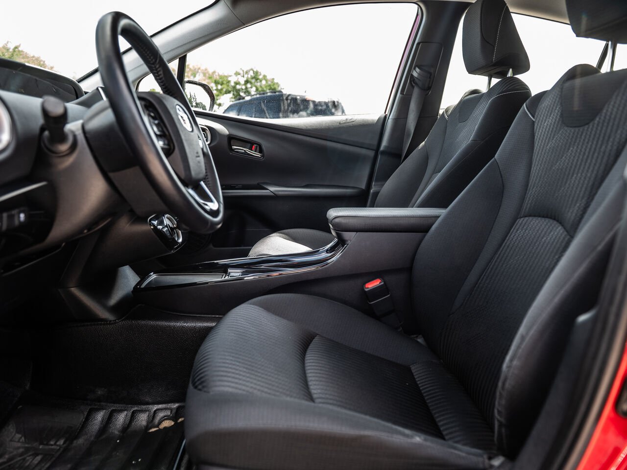 Toyota Prius Prime 2021 Rouge Sainte-Julienne - photo #10