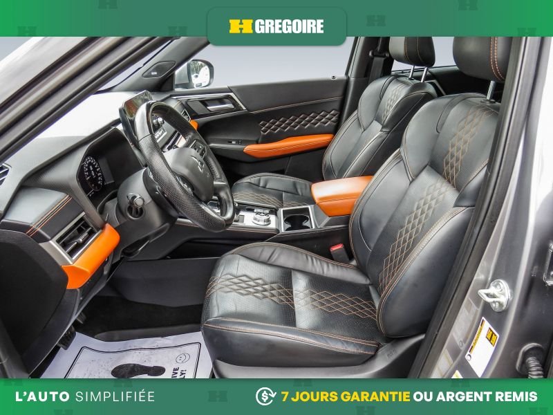 Mitsubishi Outlander 2023 Gris Blainville - photo #11