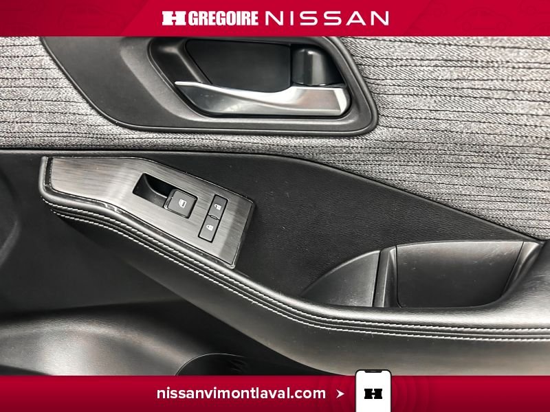 Nissan Rogue 2023 Blanc Laval - photo #12
