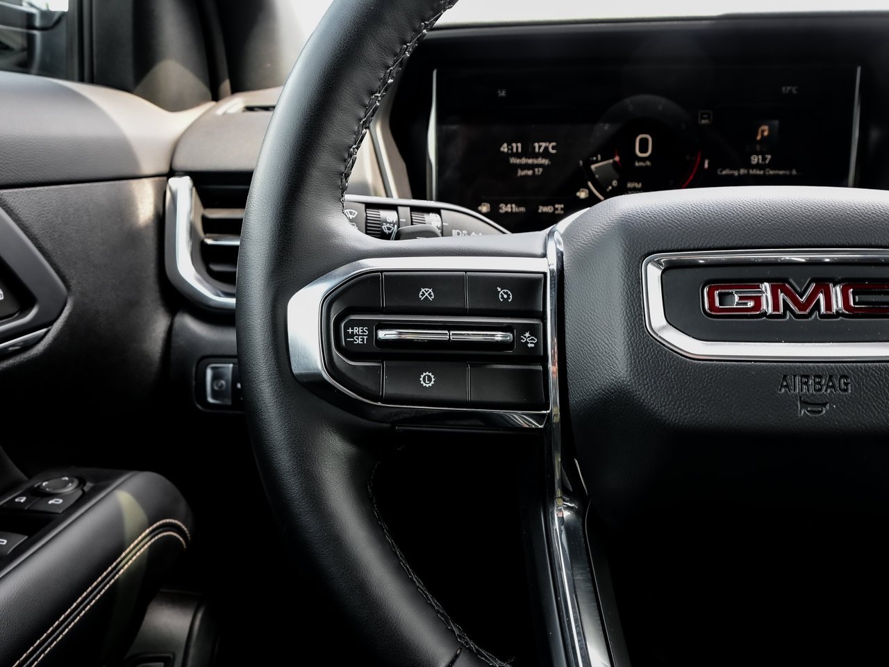 2026 GMC Terrain AWD 4dr Elevation White Sherwood Park - photo #20