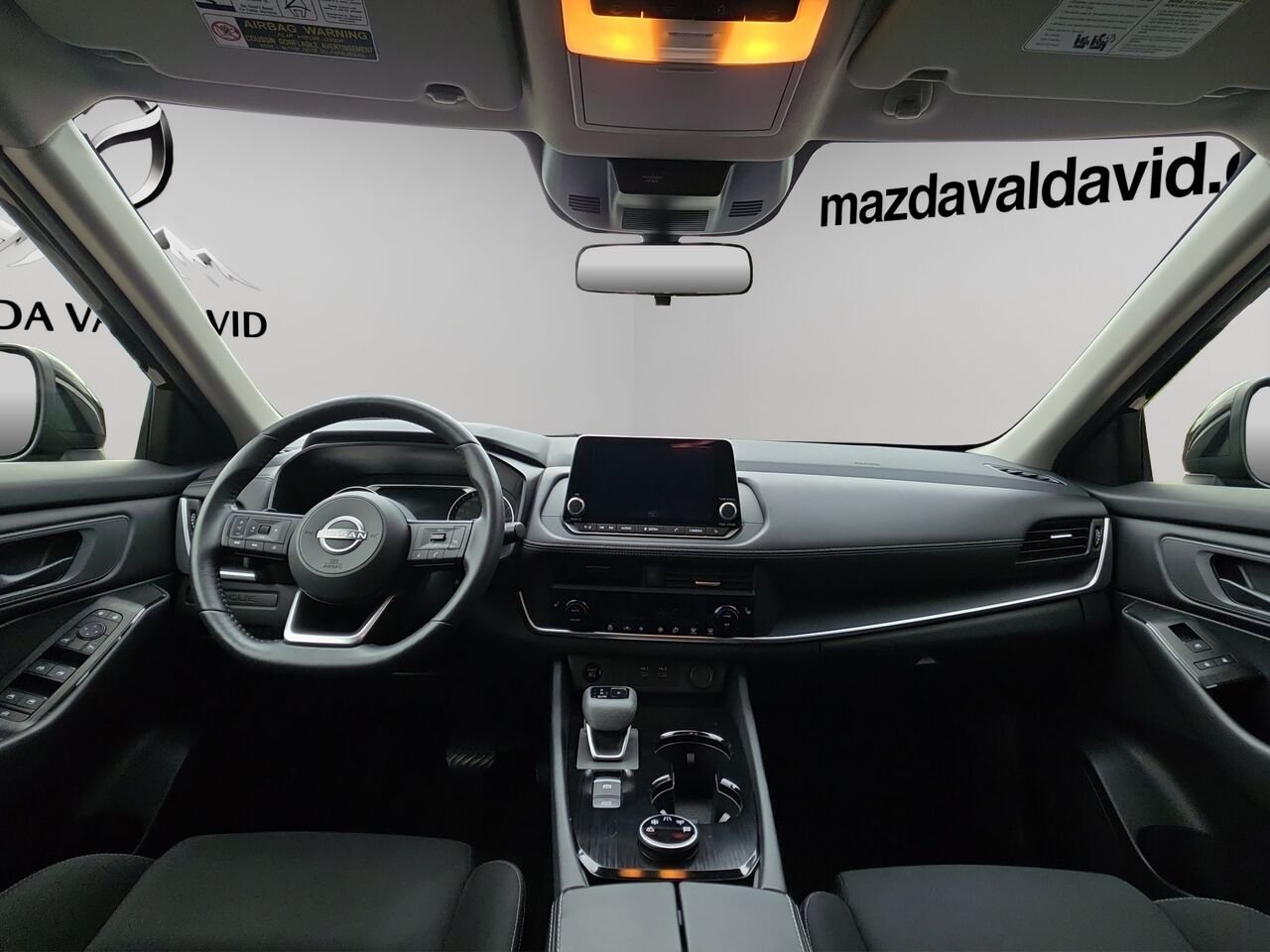 Nissan Rogue S TI AWD, Cruise control, Sièges chauffant, écran tactile 2024 Noir Val-David - photo #7