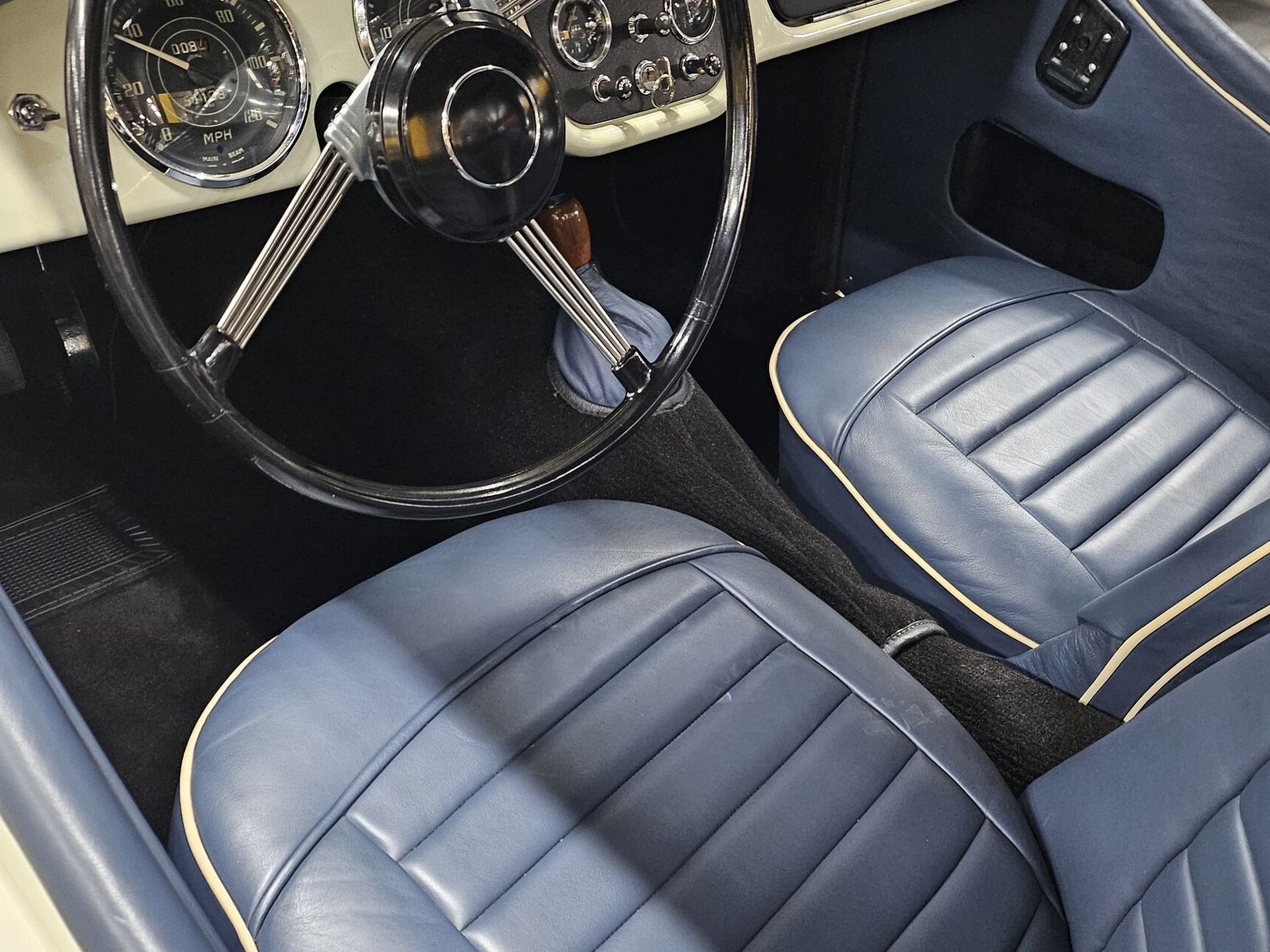 Trium TR3A 1962 Bleu Montréal - photo #1