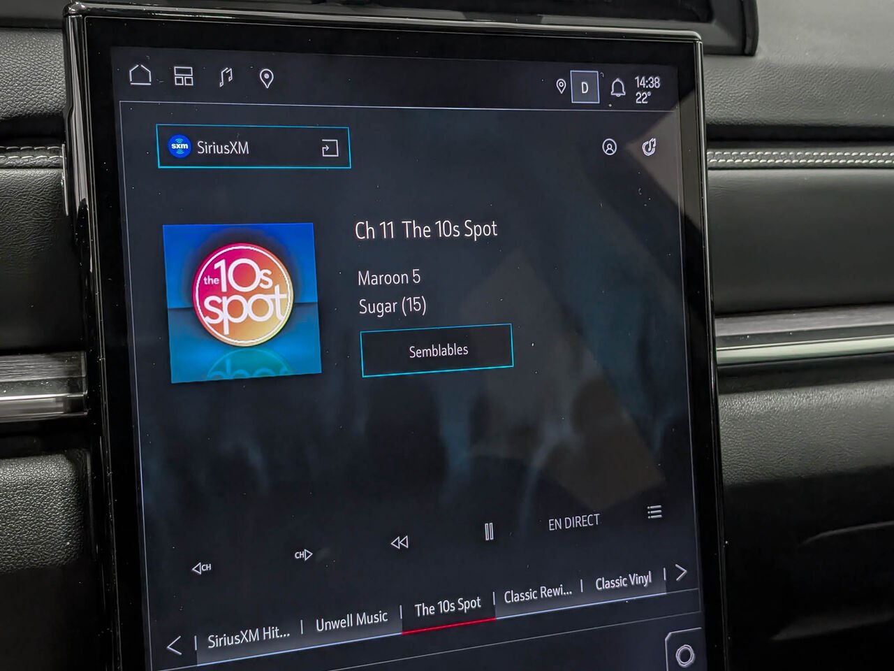 2026 GMC Terrain AWD Denali Toit Pano Black Sherbrooke - photo #13