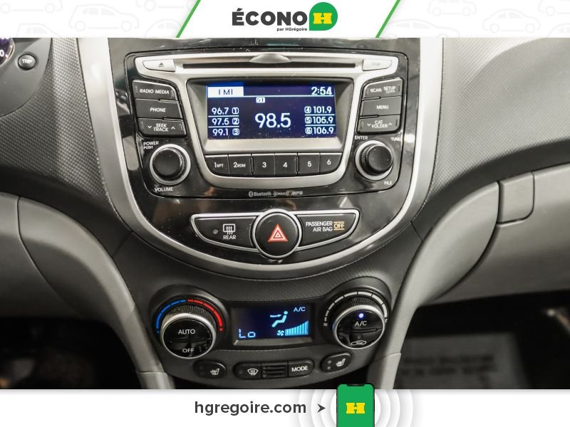 2017 Hyundai Accent Grey Laval - photo #17