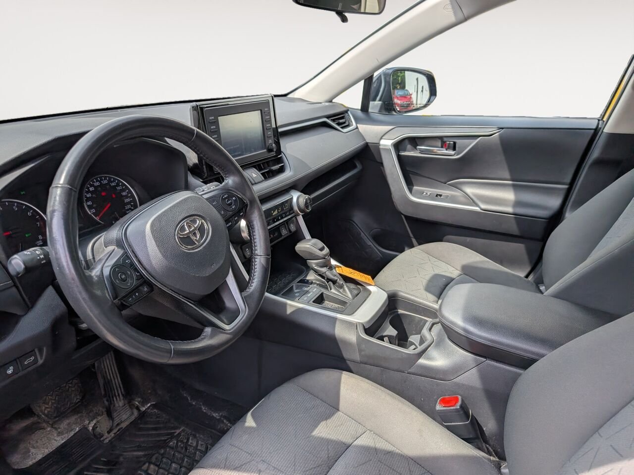 Toyota RAV4 XLE/FWD/SIÈGES CHAUFFANTS/VOLANT CHAUFFANT/BLUETOOTH/AC BIZONE/TOIT OUVRANT 2021 Bleu Sherbrooke - photo #5