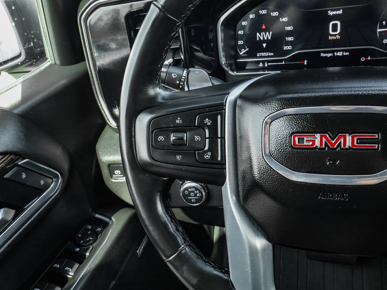 2025 GMC Sierra 1500 4WD Crew Cab 147 Elevation Grey Sherwood Park - photo #22