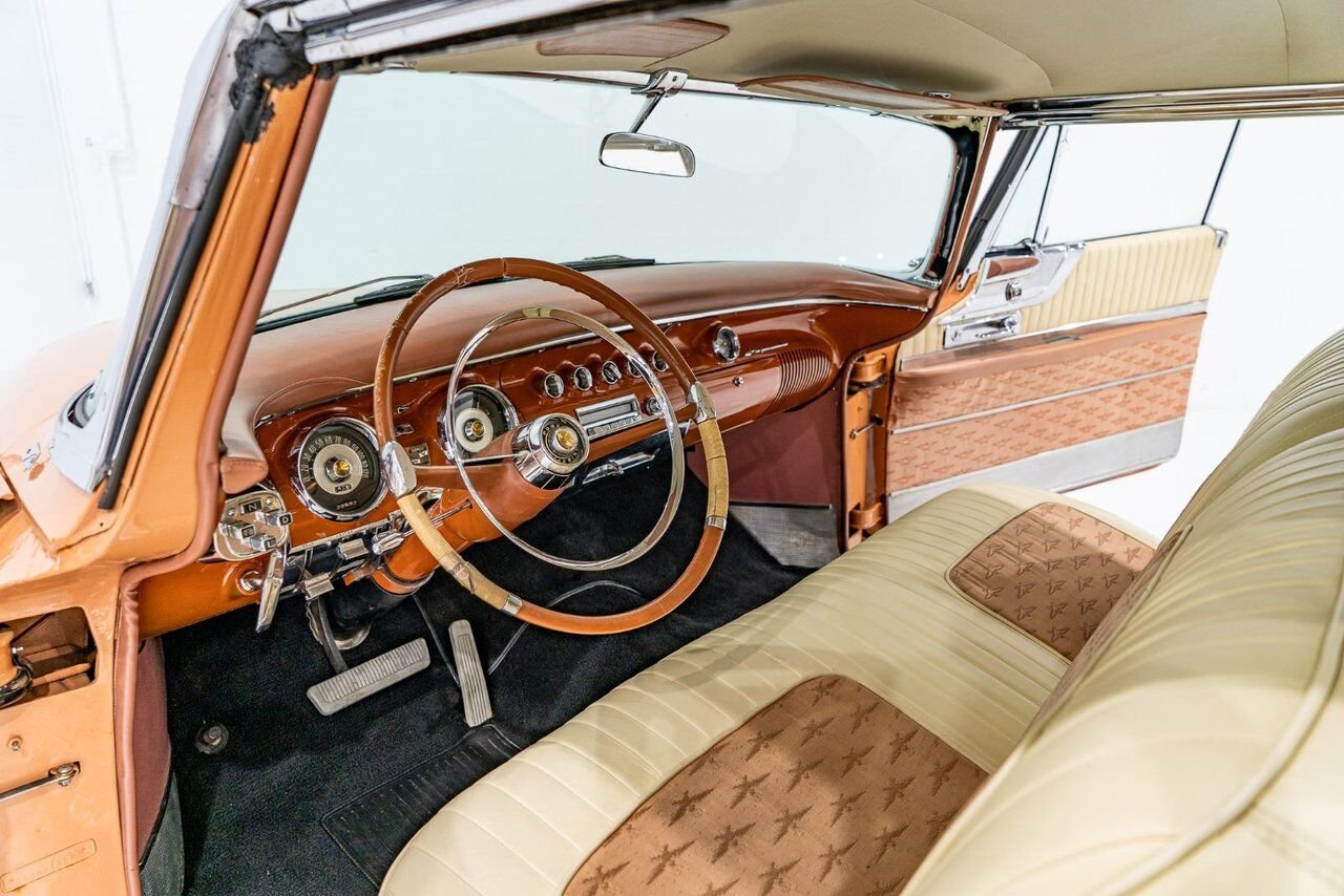 Chrysler IMPERIAL *PRIX EN USD* 354cu.in. FirePower V8 1 of 2098 built 1956 Orange Montréal - photo #7