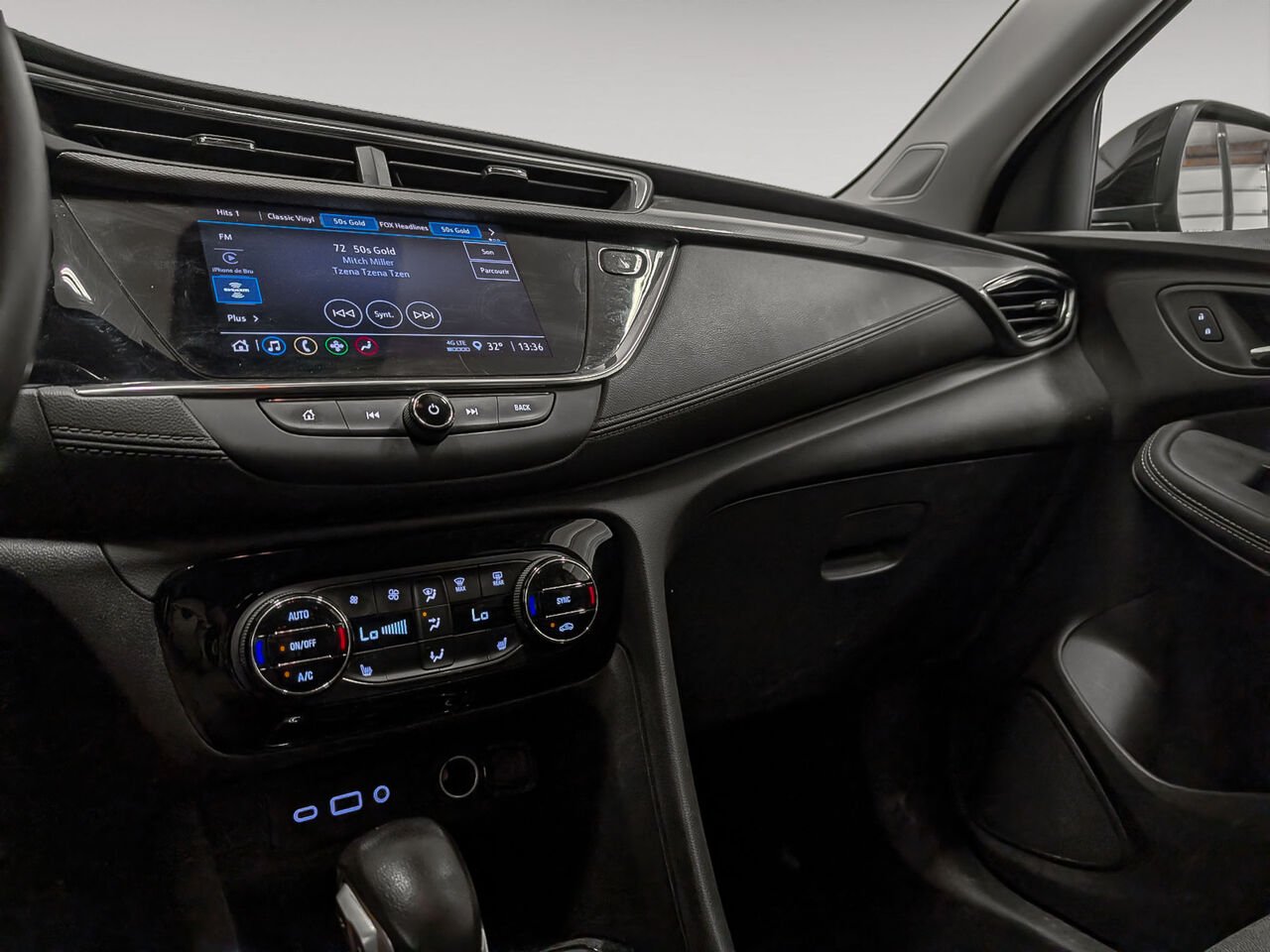 BUICK ENCORE GX AWD Select Bas Km Sièges Chauffants 2023 Noir Sherbrooke - photo #8