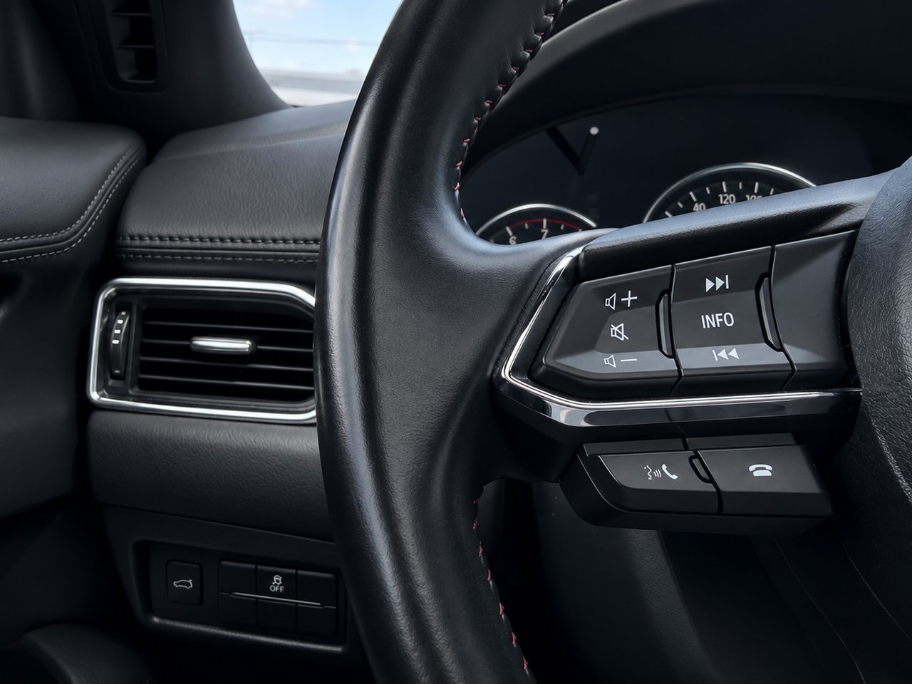 2023 Mazda CX-5 SPORT DESIGN White Châteauguay - photo #15