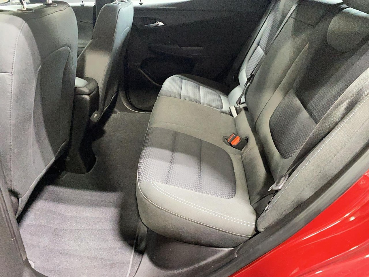 2022 Chevrolet Bolt EUV VIN 1G1FY6S03N4109645 Red Baie-Comeau - photo #7