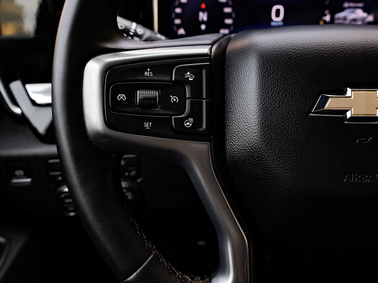 2025 Chevrolet Silverado 1500 4WD Crew Cab 147 LT White Sherwood Park - photo #19