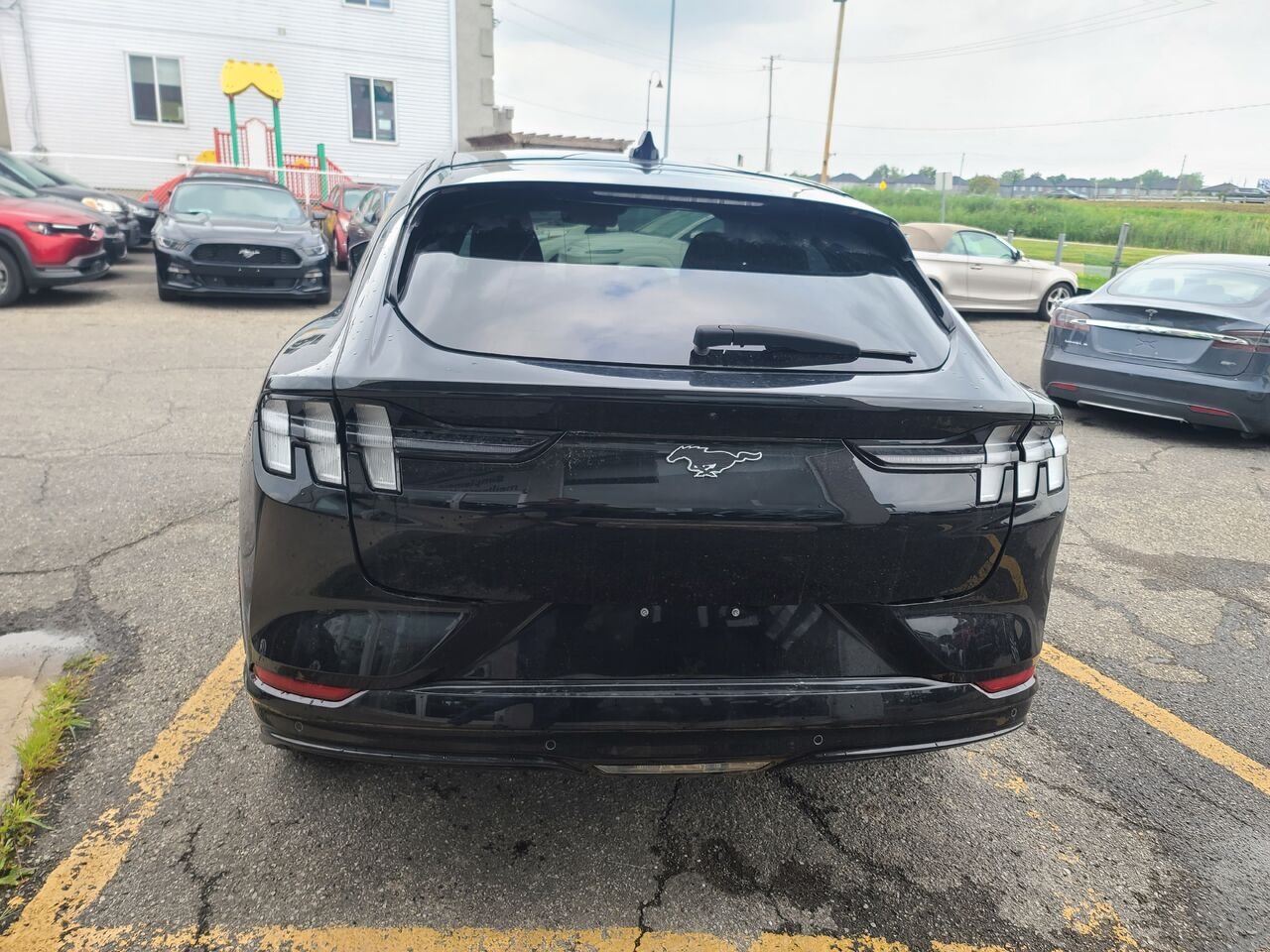 2021 Ford Mustang Mach-E Black  - photo #3