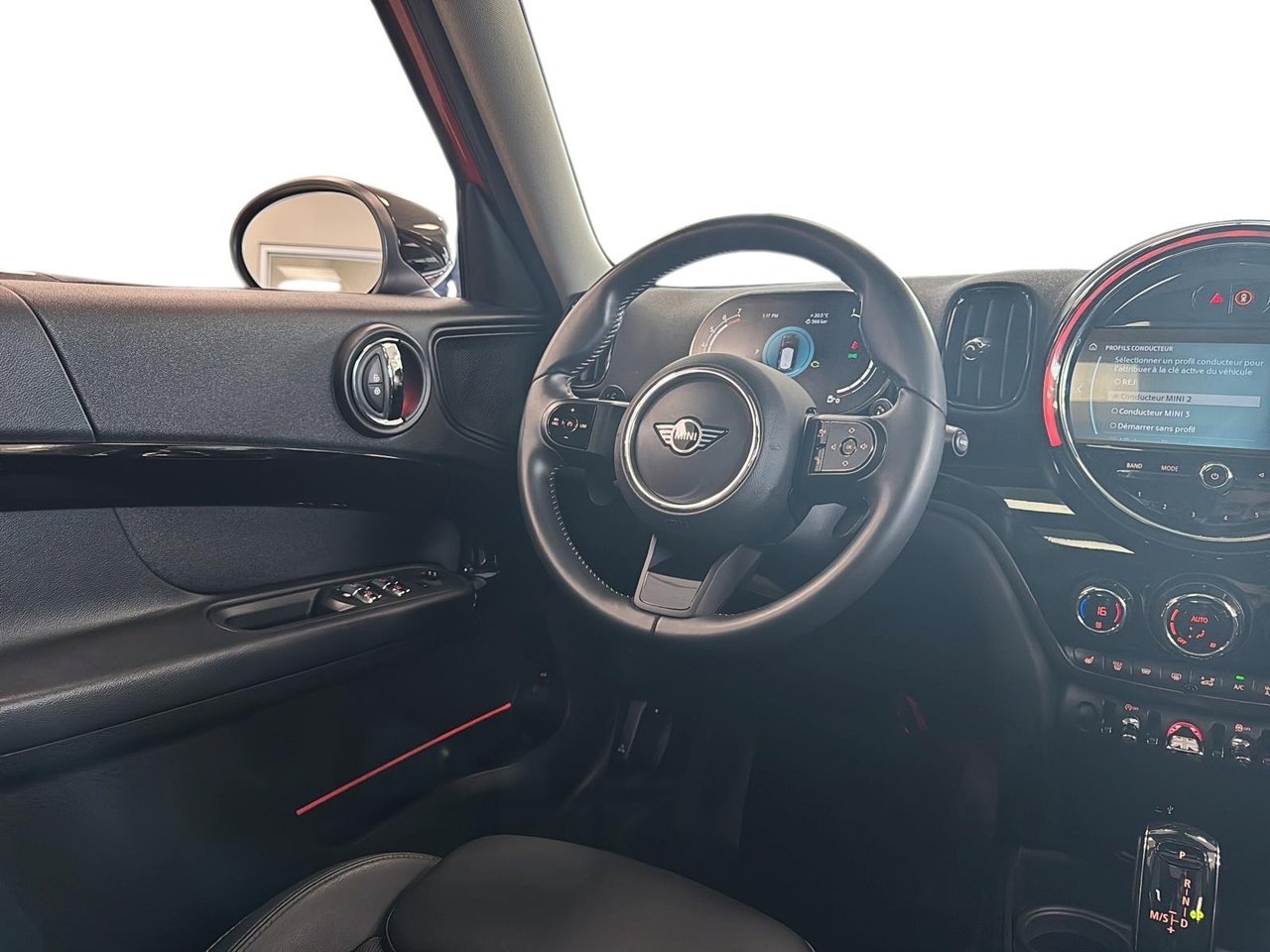 2024 MINI Countryman VIN WMZ83BR04R3R87108 Red Baie-Comeau - photo #11