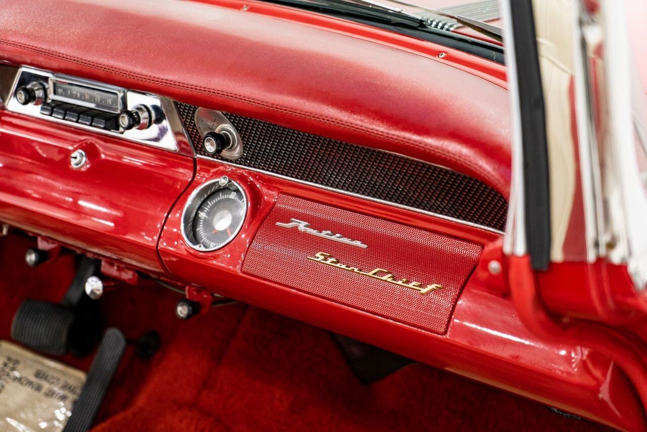 Pontiac Starchief **PRIX EN USD** Beautifully presented from former restoration 1955 Blanc Montréal - photo #59