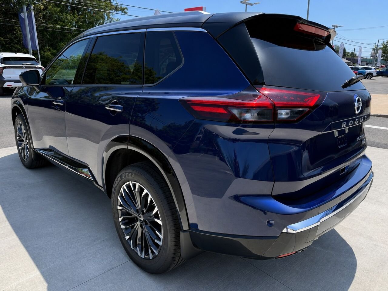 NISSAN Rogue ROGUE PLATINE 2026 Bleu océanique profond deux tons Châteauguay - photo #3