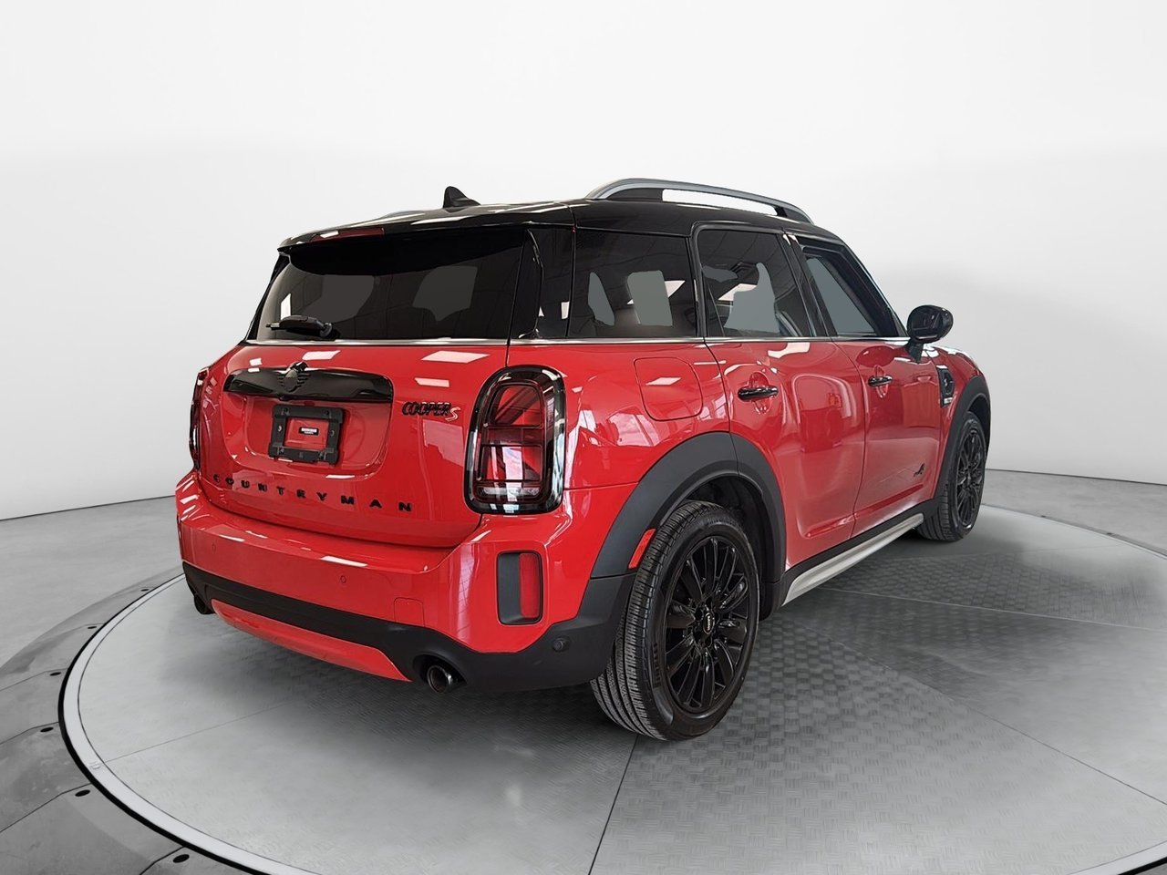 2024 MINI Countryman VIN WMZ83BR04R3R87108 Red Baie-Comeau - photo #5