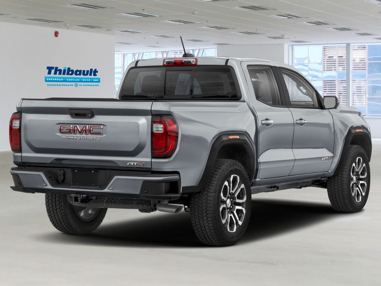 2026 GMC Canyon AT4 cabine multiplace 4RM STERLING METALLIC Sherbrooke - photo #1