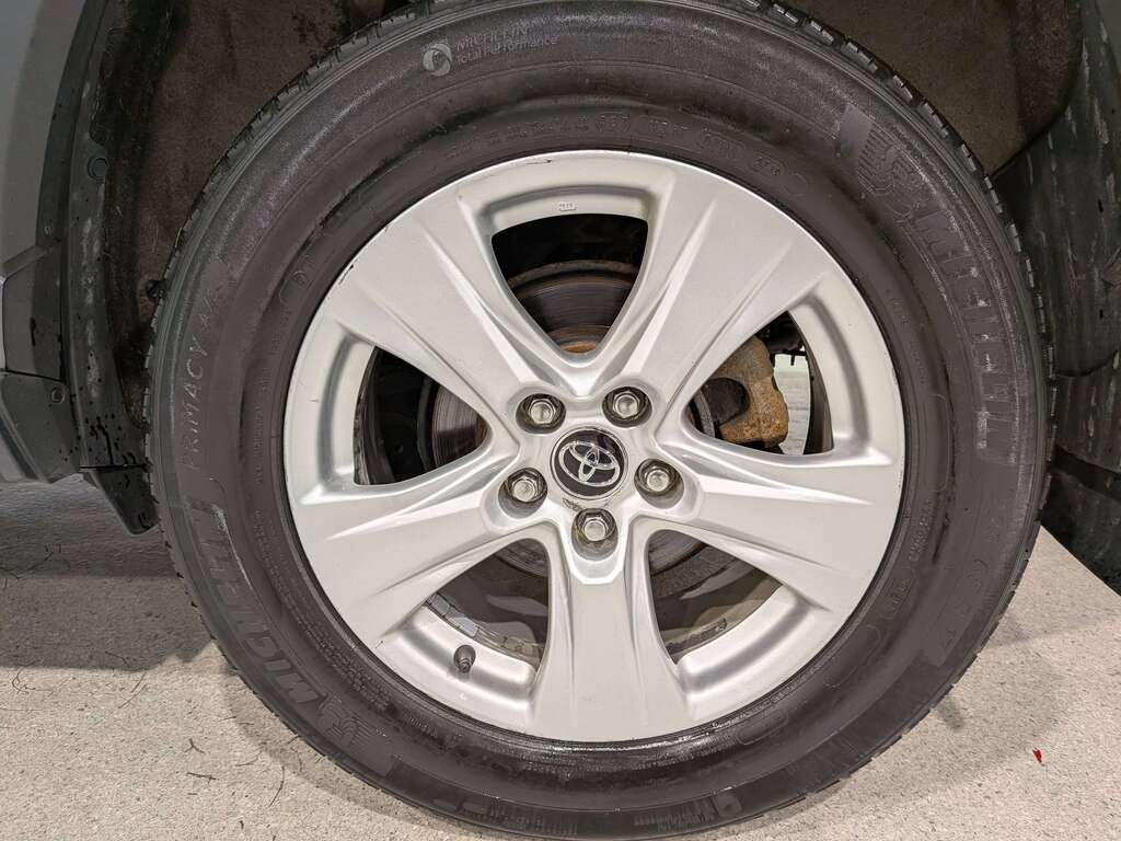Toyota RAV4 2019 Gris Val-David - photo #31