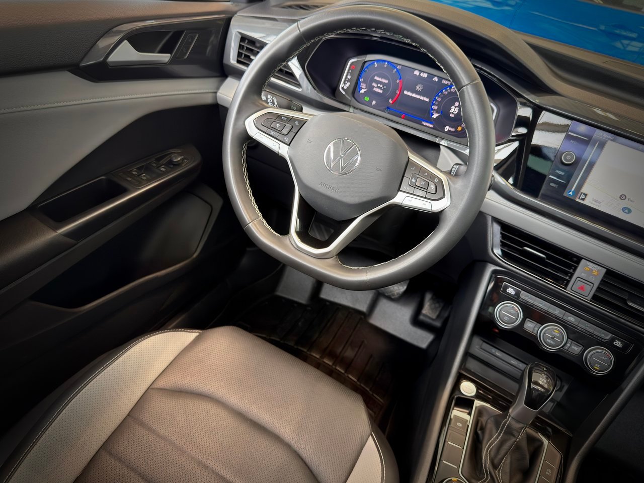 2023 Volkswagen Taos Silver Notre-Dame-des-Prairies - photo #20