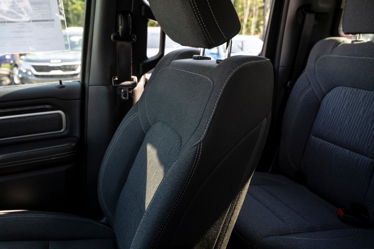 2022 Ram 1500 Red Gatineau - photo #19