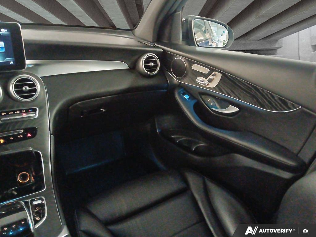 2019 Mercedes-Benz GLC 300 2601954A | GLC 300 Blue Edmonton - photo #24