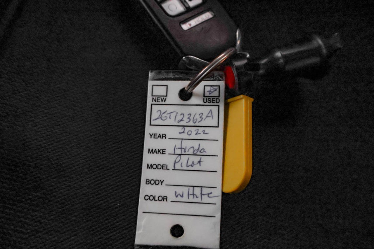 2022 Honda Pilot Black Edition AWD White Sherwood Park - photo #34
