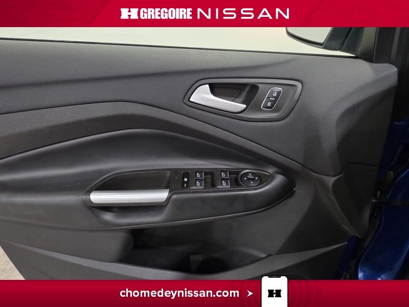 2019 Ford Escape Blue Laval - photo #13