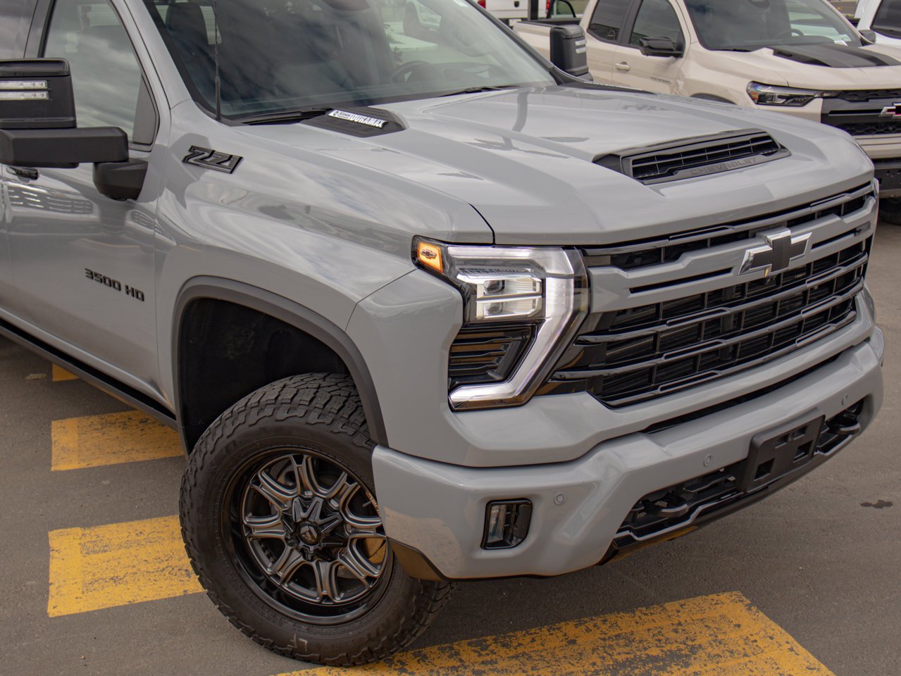 2024 Chevrolet Silverado 3500HD 4WD Crew Cab 159 LTZ Grey Sherwood Park - photo #15