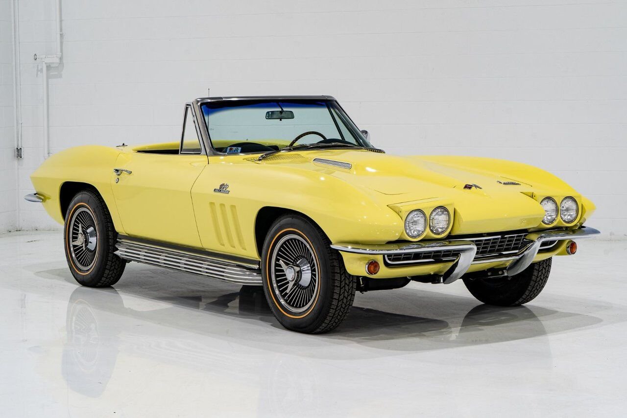 Chevrolet Corvette Matching# 427/425HP IP Code **PRICE IN USD** 1966 Jaune Montréal - photo #30