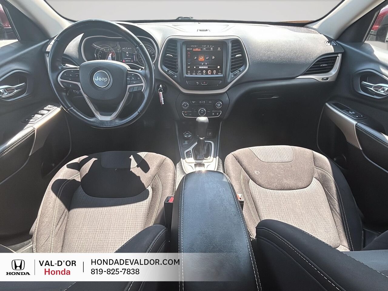 2018 Jeep Cherokee North édition spéciale 4x4 *Disponibilité limitée* Red Val-d'Or - photo #7