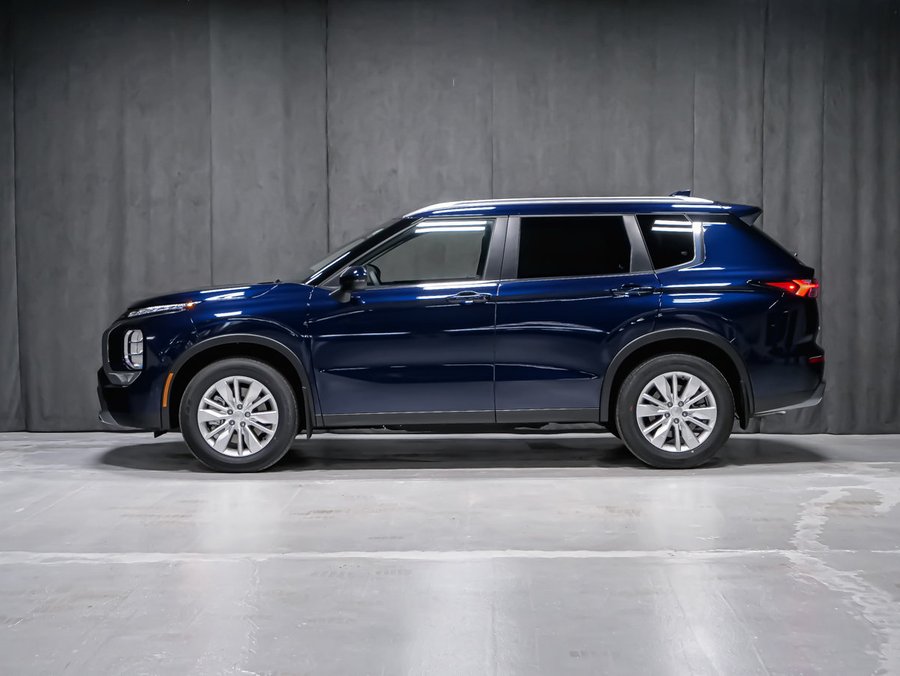 Mitsubishi Outlander SE 2026 Bleu cosmique