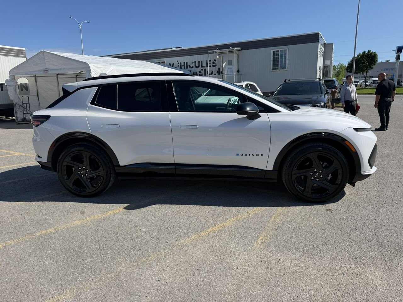 2025 Chevrolet Equinox EV 2RS AWD TOIT PANORAMIQUE White Laval - photo #7