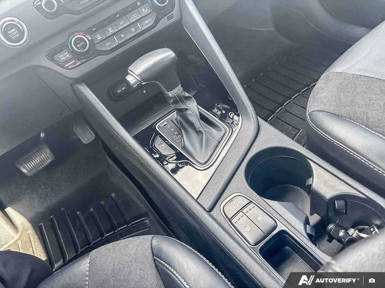 2019 Kia Niro KNDCC3LC2K5273975 Grey Mirabel - photo #20