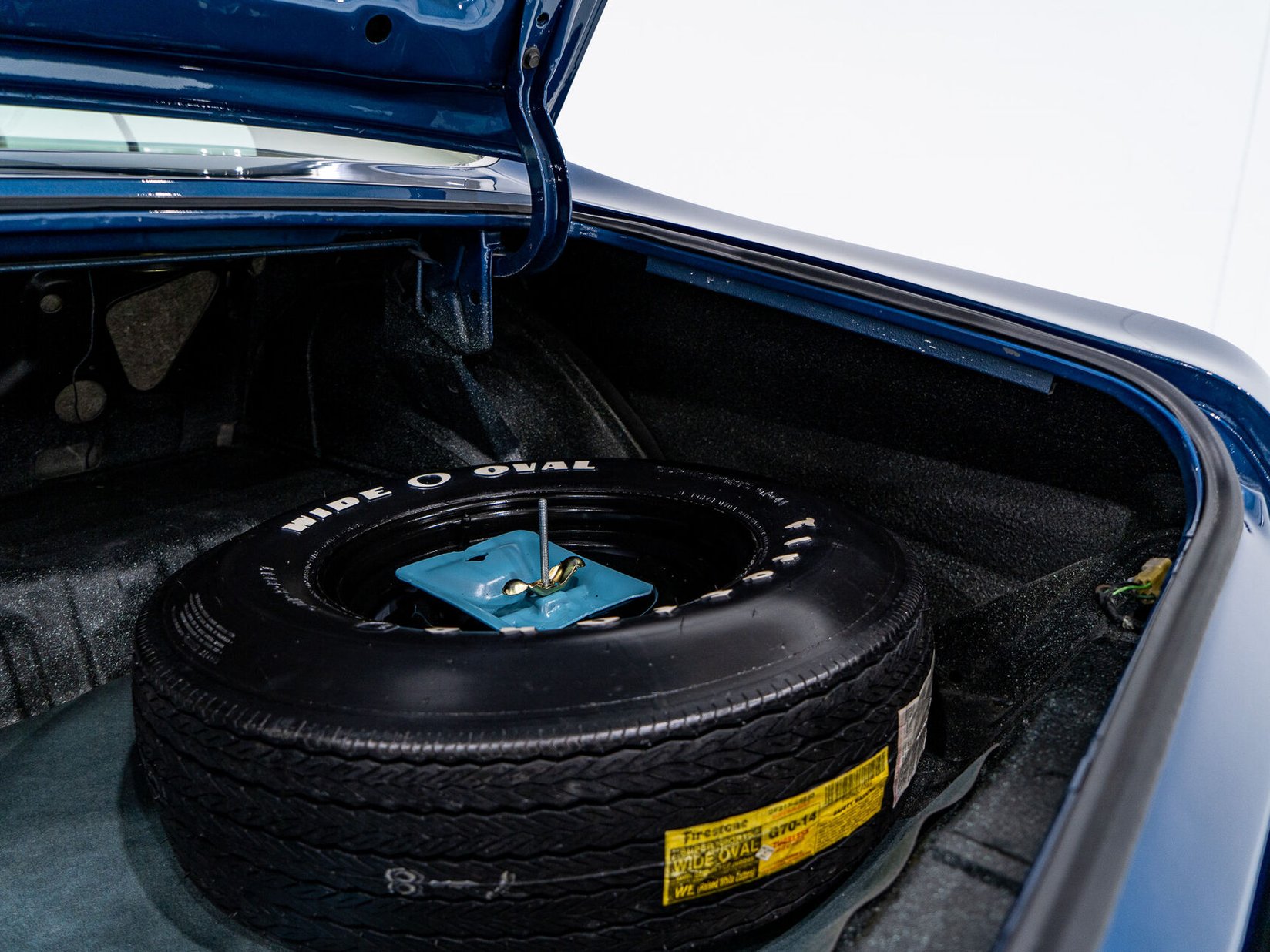 1970 Pontiac GTO The Judge Matching# Ram Air III 4-speed **PRIX EN USD** Blue Montreal - photo #88