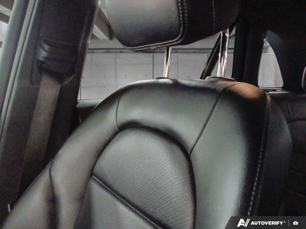 2019 Mercedes-Benz GLC 300 2601954A | GLC 300 Blue Edmonton - photo #19
