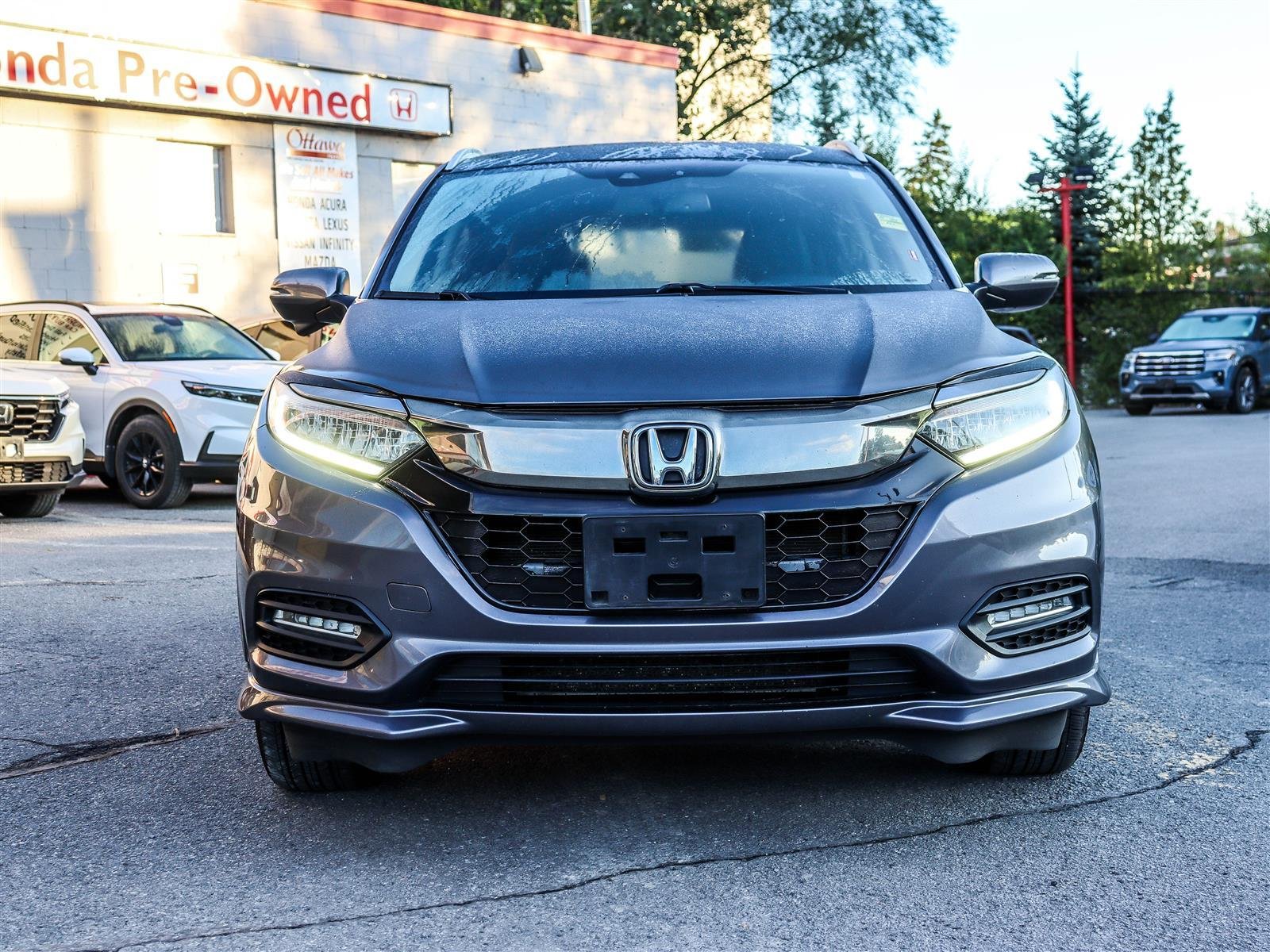 Honda HR-V Touring 2022 Grey Ottawa & Gatineau - photo #1